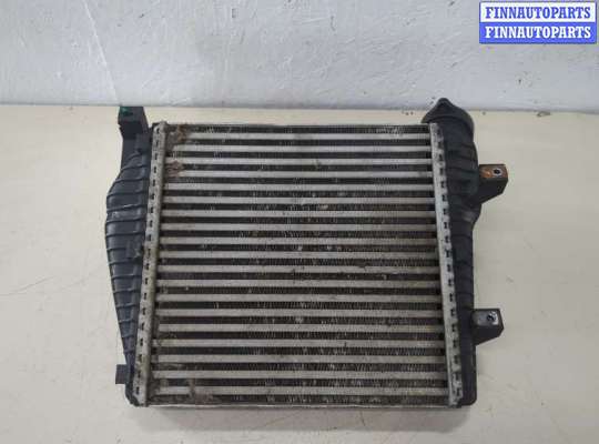 купить Радиатор интеркулера на Volkswagen Touareg 2010-2014