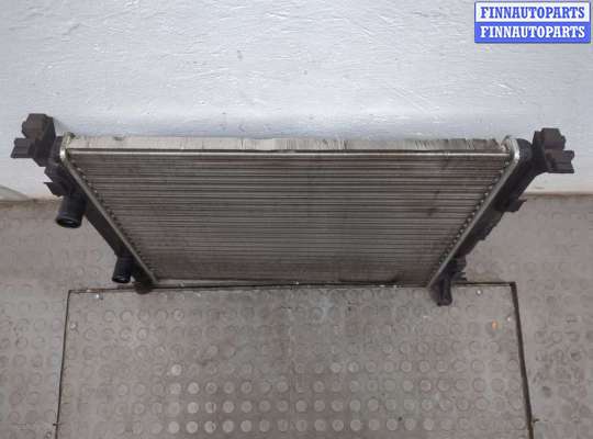 купить Радиатор охлаждения двигателя на Renault Megane 2 2002-2009