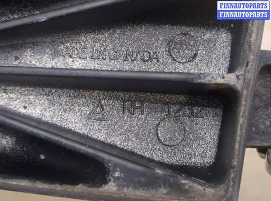 купить Петля заднего стекла на Jeep Grand Cherokee 2004-2010