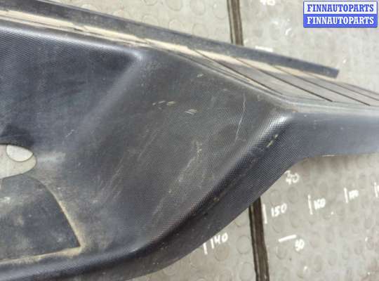 купить Накладка подножки на Hummer H3