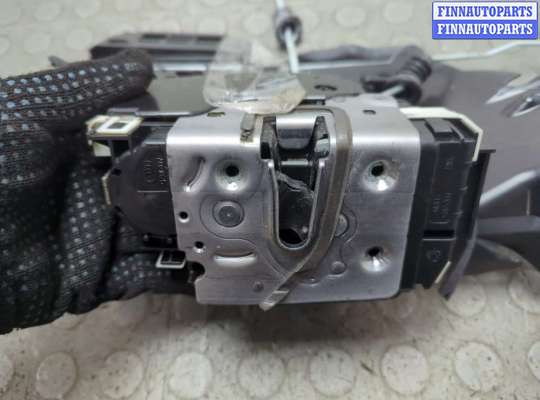 Замок боковой двери на Mercedes-Benz ML / GLE (W166)