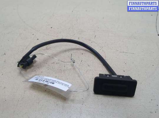 купить Кнопка открывания багажника с крышки на Chevrolet Malibu 2015-2018