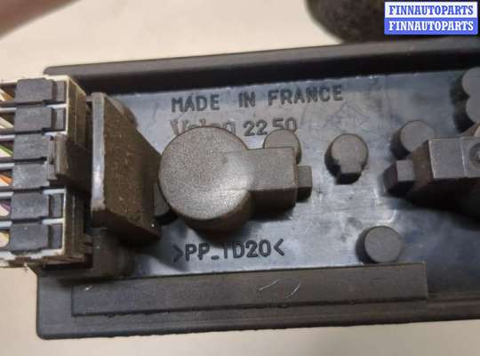 купить Плата фонаря на Nissan Navara 2004-2015