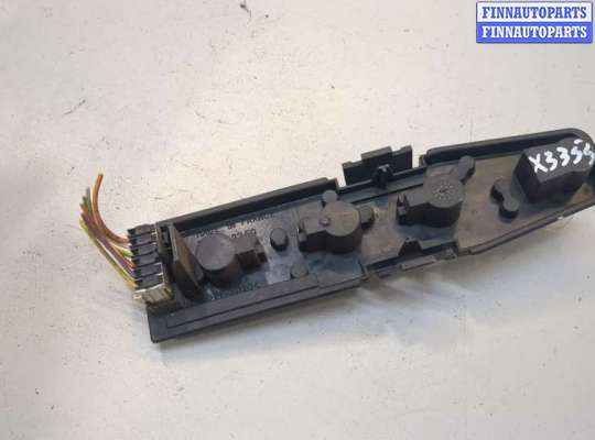 купить Плата фонаря на Nissan Navara 2004-2015