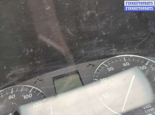 Щиток приборов на Mercedes-Benz C (W203)