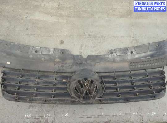 купить Решетка радиатора на Volkswagen Transporter 5 2003-2015