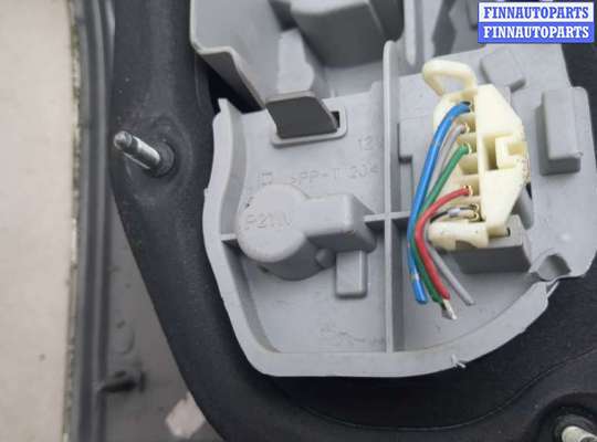 купить Фонарь (задний) на Toyota Corolla Verso 2004-2009