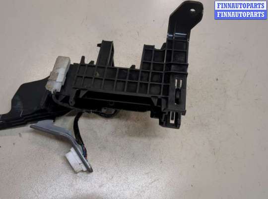 Кронштейн блока управления SUG8454 на Subaru Forester (S13) 2012-2019
