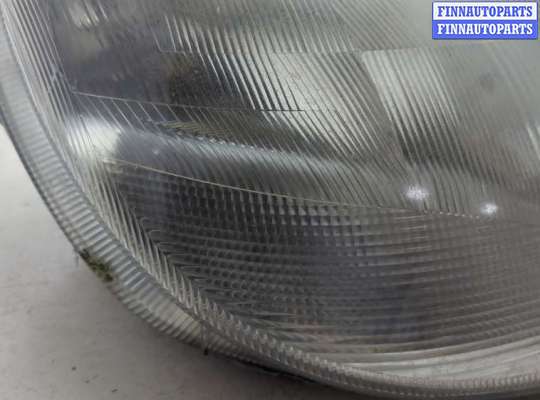 Фара передняя на Mercedes-Benz S (W220)