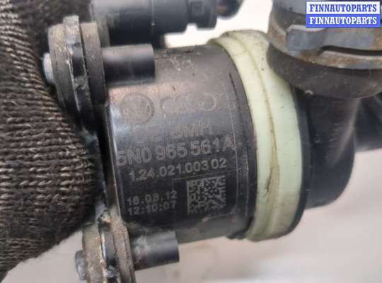 купить Насос водяной (помпа) на Volkswagen Passat 7 2010-2015 Европа