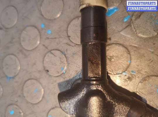 купить Форсунка топливная на Toyota Corolla Verso 2004-2009