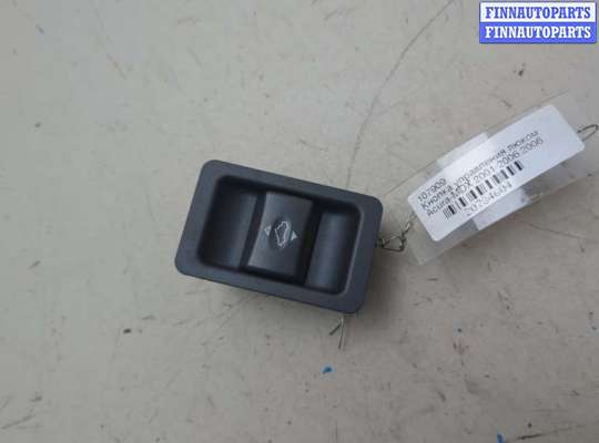 купить Кнопка управления люком на Acura MDX 2001-2006