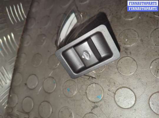 купить Кнопка управления люком на Acura MDX 2001-2006