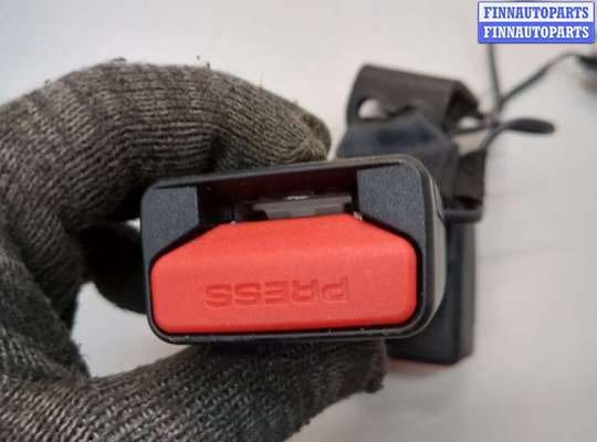 Пиропатрон (замок) ремня безопасности на Jaguar XE (X760)