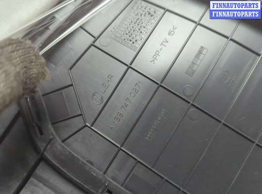 купить Обшивка крышки (двери) багажника на Mercedes A W169 2004-2012