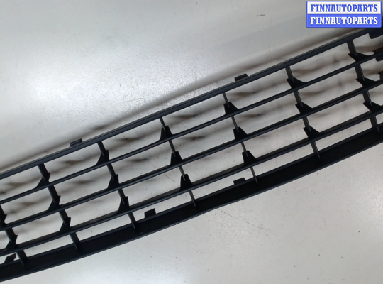 купить Заглушка (решётка) бампера на Volkswagen Golf Plus