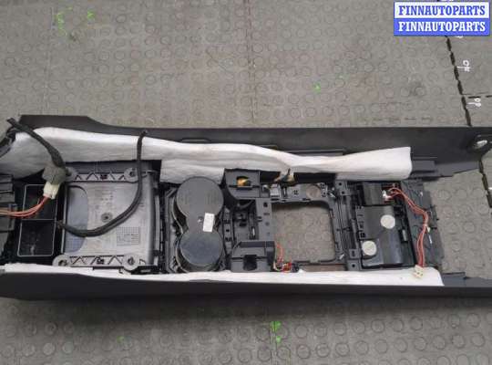 купить Консоль салона (кулисная часть) на Volkswagen Touareg 2007-2010