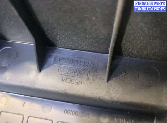 купить Блок предохранителей на Ford Escape 2007-2012