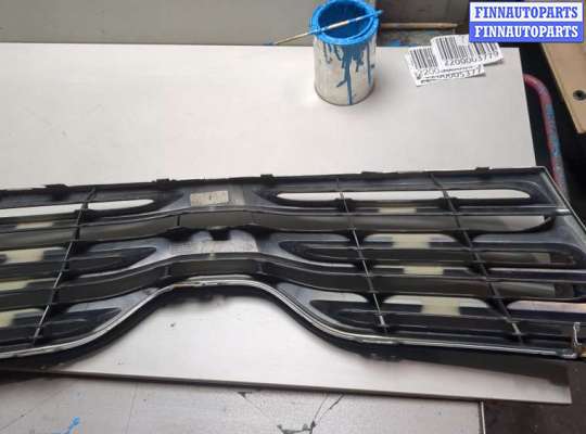 купить Решетка радиатора на Toyota Venza 2008-2017