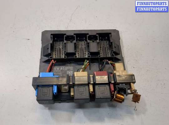 Блок управления бортовой сети (Body Control Module) VG2513324 на Volkswagen Touran 2010-2015