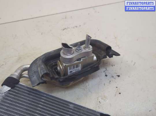 купить Радиатор кондиционера салона на BMW X5 E53 2000-2006