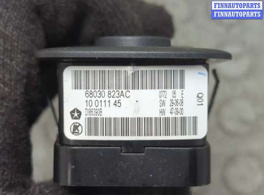 Блок управления стеклоподъёмниками на Jeep Grand Cherokee IV (WK2)