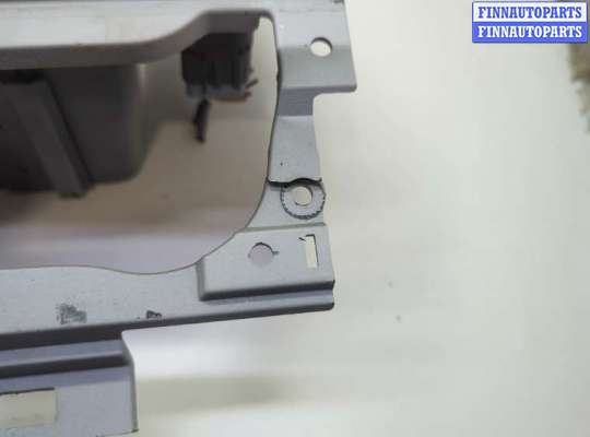 купить Рамка под щиток приборов на Lincoln Navigator 2002-2006