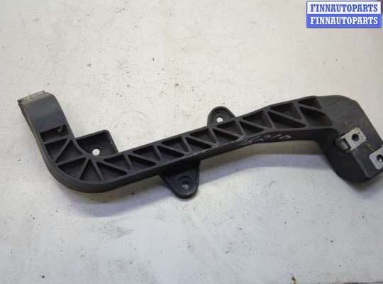 Кронштейн бампера MB1685614 на Mercedes GL X166 2012-2016