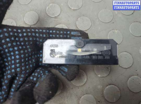 Подсветка номера LRQ2368 на Land Rover Range Rover Evoque 2011-2018