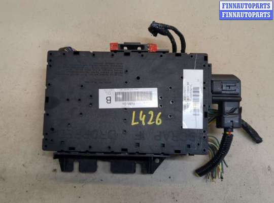 купить Блок предохранителей на Ford Escape 2007-2012