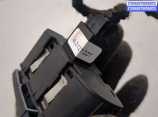 купить Кнопка управления бортовым компьютером на Audi Q7 2005-2015