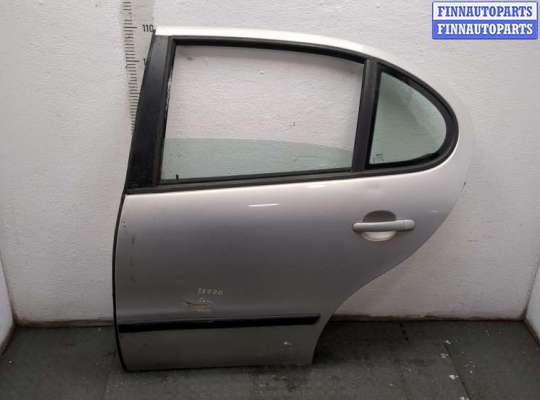 Дверная карта (Обшивка двери) ST339623 на Seat Toledo 2 1999-2004