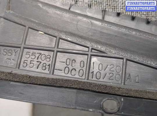 купить Жабо под дворники (дождевик) на Toyota Sequoia 2000-2008