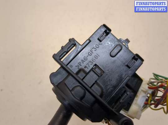 купить Переключатель поворотов на Toyota Yaris 1999-2006