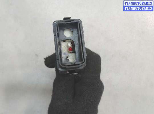купить Кнопка обогрева стекла на Volkswagen Passat 5 1996-2000