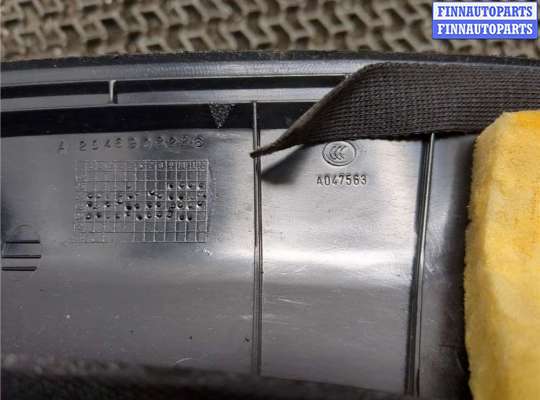 купить Обшивка стойки на Mercedes C W204 2006-2015