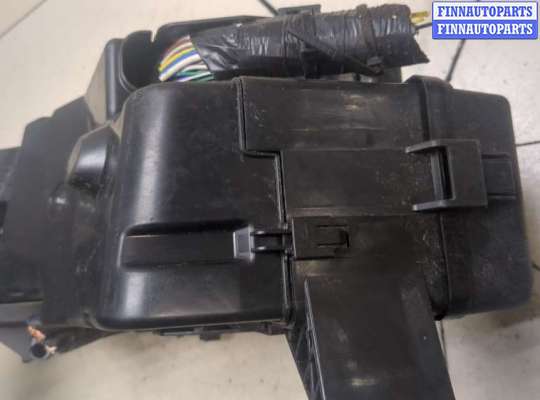Блок предохранителей на Toyota RAV4 III (XA30)