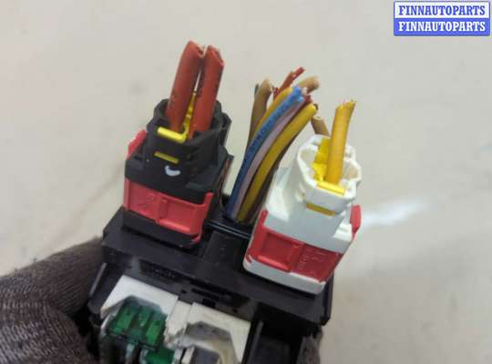 купить Блок предохранителей на Citroen C4 2010-2020