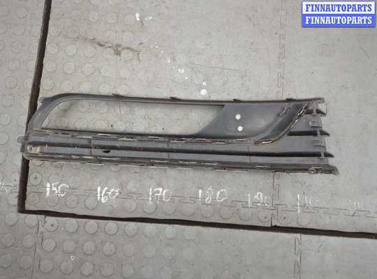 Заглушка (решётка) бампера VG2711556 на Volkswagen Passat 7 2010-2015 Европа
