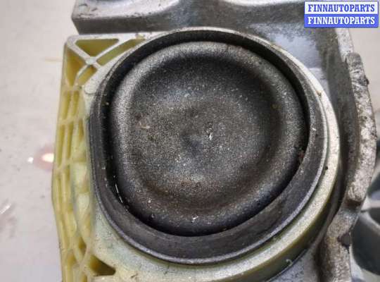 купить Подушка крепления двигателя на Renault Megane 3 2009-2016