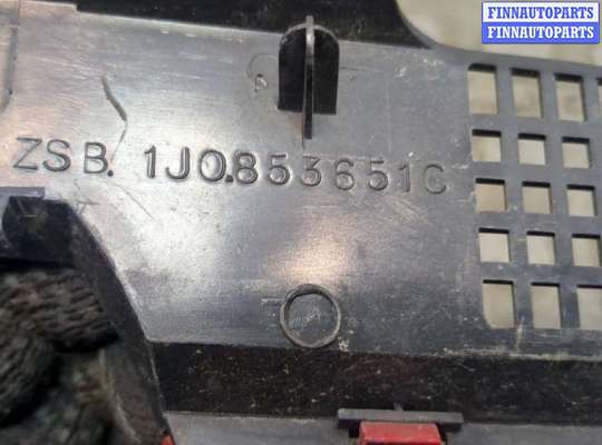 Решетка радиатора на Volkswagen Golf IV (1J)