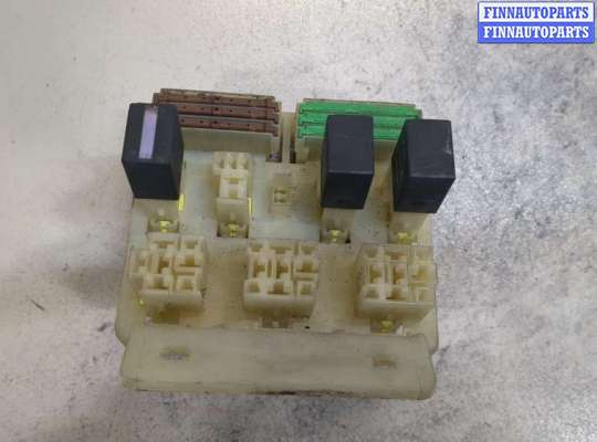 купить Блок предохранителей на Volvo S40 / V40 1995-2004