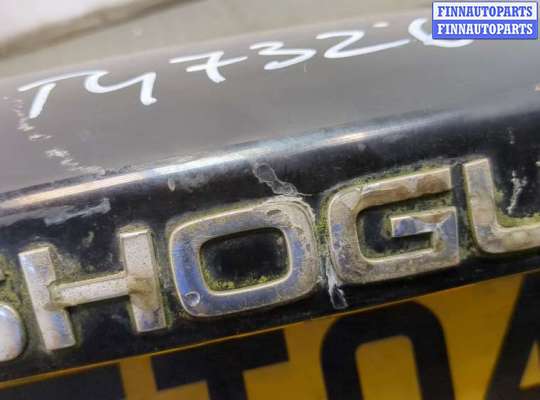 купить Накладка крышки багажника (двери) на Mitsubishi Pajero / Montero 2000-2006