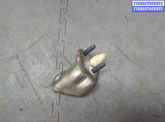 Петля двери на Ford Mondeo V