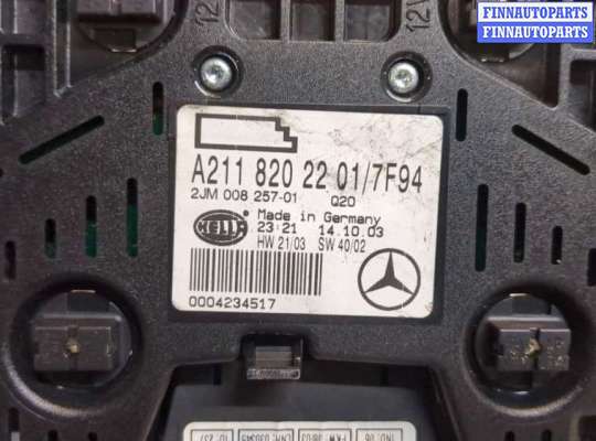 Фонарь салона (плафон) на Mercedes-Benz E (W211)