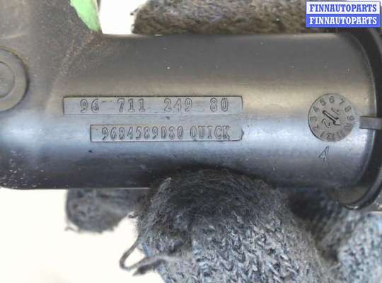 Патрубок (трубка, шланг) на Ford Fiesta VI