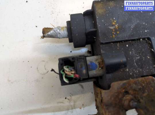 Блок стояночного тормоза (ручника) электронный на Renault Laguna III