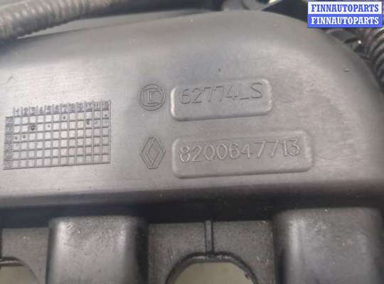купить Коллектор впускной на Renault Modus