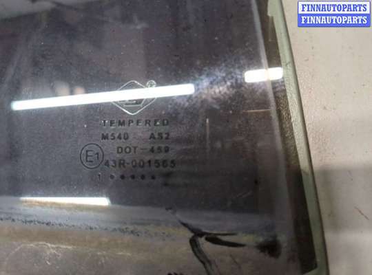 купить Стекло боковой двери на Chrysler 300C 2004-2011