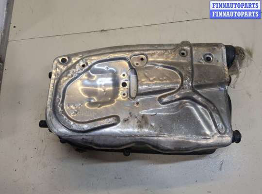 Корпус воздушного фильтра на Mercedes-Benz E (W212)